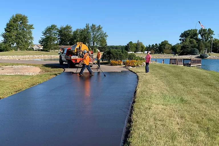 Asphalt Sealcoating Contractor In Holly